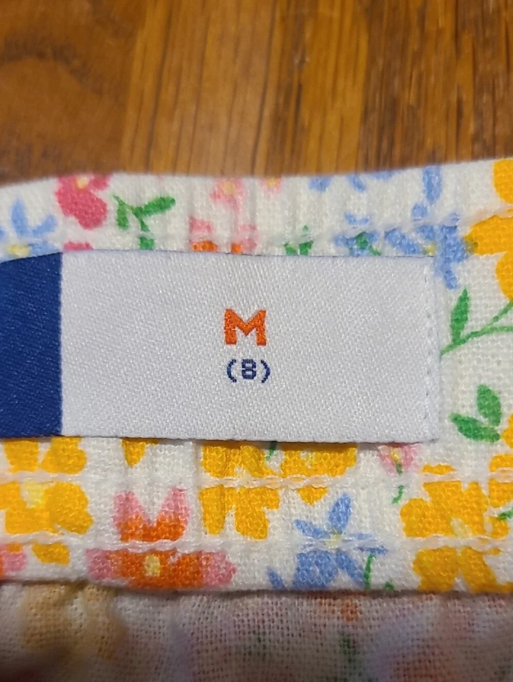 Old Navy pockets medium open